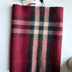NWT Burberry Scarf Classic Cashmere Giant Check w Vintage Tube